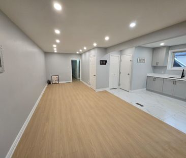 For Lease - 257 Browndale Crescent Unit# Main, Richmond Hill, Ontario - Photo 5