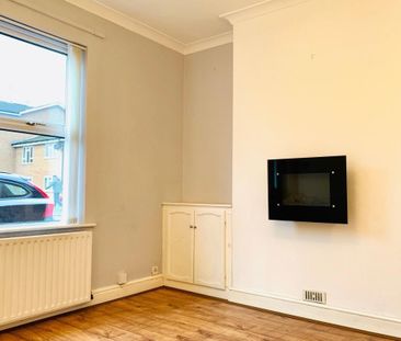 Gaunt Street - Photo 1