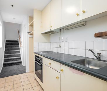 Fresh, Furnished & Ready to Move In - Central City Living - Photo 6