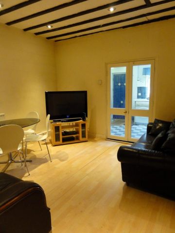 4 bedroom house to rent - Photo 2