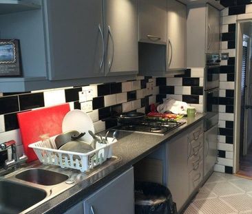 1 bedroom in a house share to rent - Photo 6