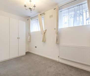 3 bedroom flat to rent - Photo 1