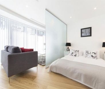 Studio to rent - Photo 2