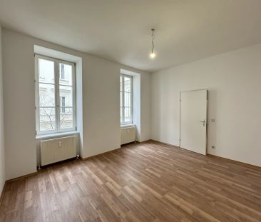 Exklusive Lage im 7.Bezirk! Attraktive 4-Zimmer Wohnung in der Burg... - Photo 3