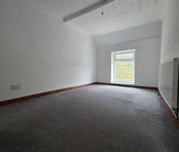 2 bedroom House To Let Total Size: 786 SQ FT - Photo 3