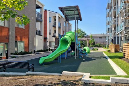 For Lease - 60 Orchid Place Unit# TH-2, Toronto, Ontario - Photo 4