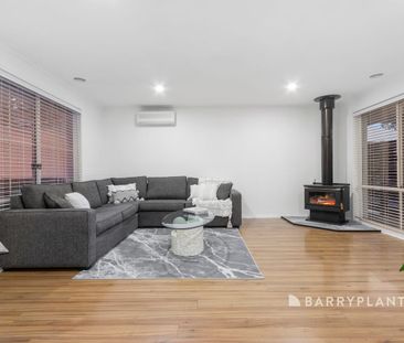 Stylish Family Home in a Peaceful Court - Photo 4