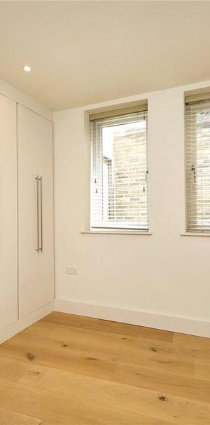 1 bedroom flat in Richmond - Photo 1