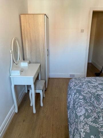 Room in a Shared House, Milner Road, B29 - Photo 2