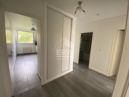 APPARTEMENT DE 3 PIECES A LOUER A PLAISIR CENTRE - Photo 3