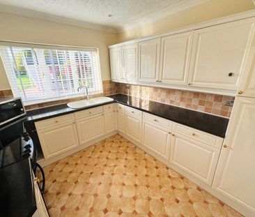 2 bedroom house to rent Nest Potmans Lane, Bexhill-on-Sea, TN39 - Photo 3