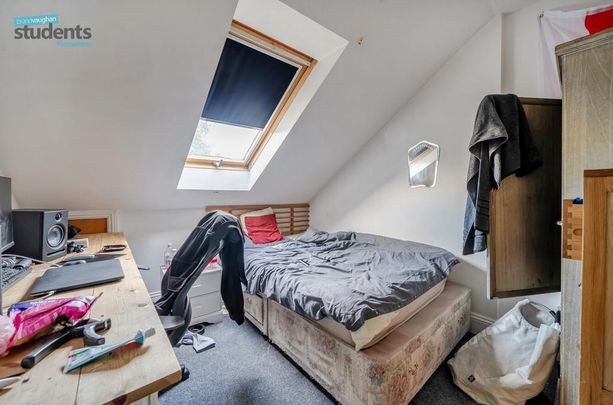 7 bedroom terraced house to rent - Photo 1