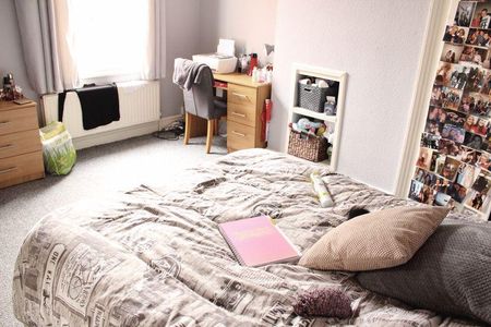 1 bedroom house of multiple occupation to rent - Photo 2
