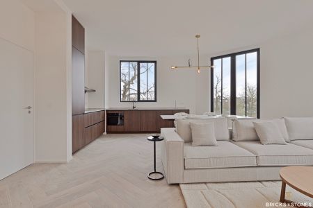 Gerenoveerd appartement met luxeafwerking en terras - Photo 2