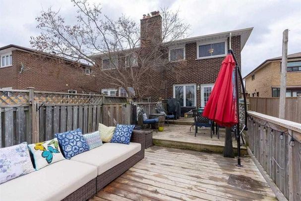 For Lease - 16 Comrie Terrace, Toronto, Ontario - Photo 1