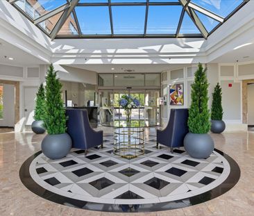 For Lease - 14924 Yonge Street Unit# 106, Aurora, Ontario - Photo 2