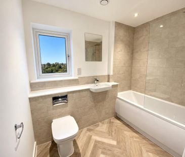 4 bedroom detached house to rent - Photo 6