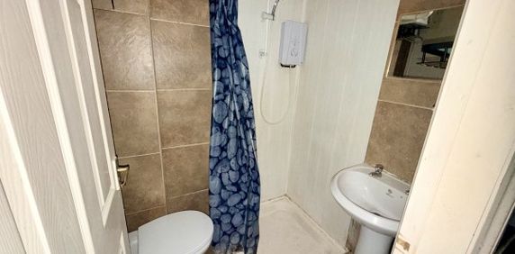 Riseholme Road, Lincoln, LN1 3SP, Property for rent - Photo 2