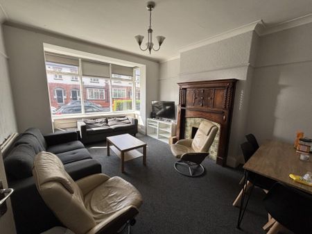 58 Estcourt Avenue, Leeds, LS6 3ET - Photo 3