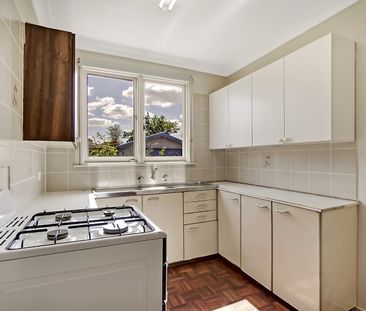 Charmingly Maintained: Your Neat and Tidy Haven !!! - Photo 1