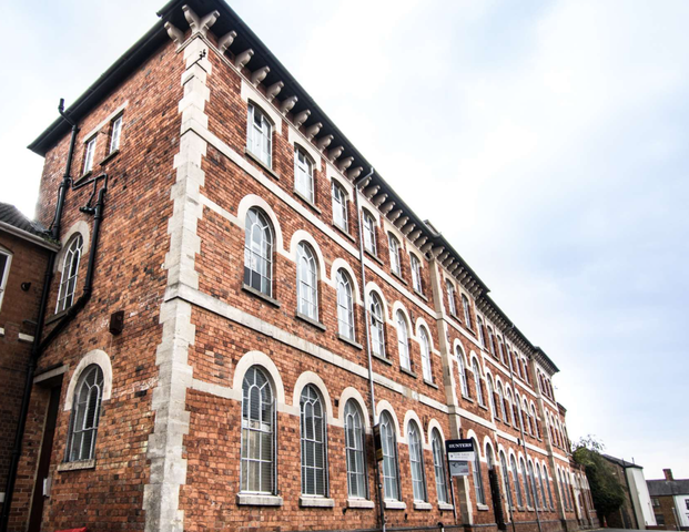 Green Lane Room 3 - Photo 1