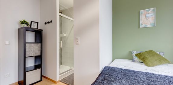 LACASSAGNE Roommate 4 Bedrooms at Lyon 3e - Photo 2