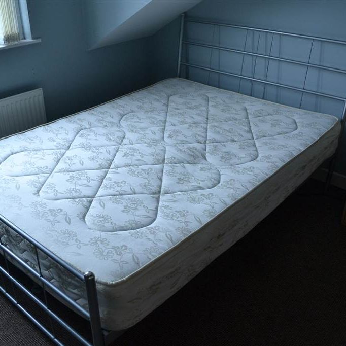 140 Dunluce Avenue, Belfast, BT9 7AZ - Photo 1