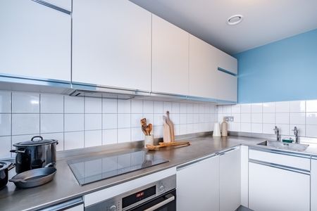 3 bedroom apartment to rent - Photo 4