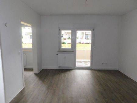 Was will man mehr? Wärmedämmung, neue Fenster und Balkone! - Photo 5