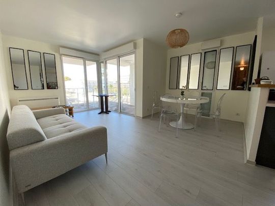 Location Appartement 3 pièces 72m² LA ROCHELLE 17000 - Photo 1