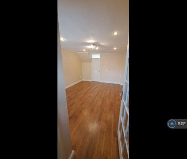 2 bedroom end of terrace house to rent - Photo 6