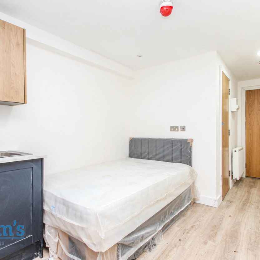 1 bed Studio for Rent - Photo 1