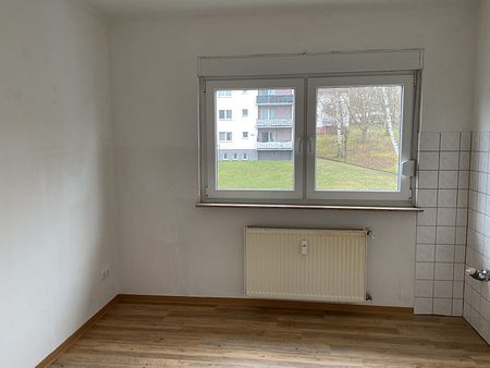 Freundliche 3-Zimmer-Wohnung mit Balkon! - Foto 2