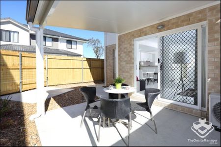 Fully Air Conditioned Townhouse - Photo 3