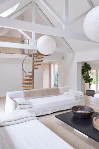 5 bedroom detached house to rent - Photo 3