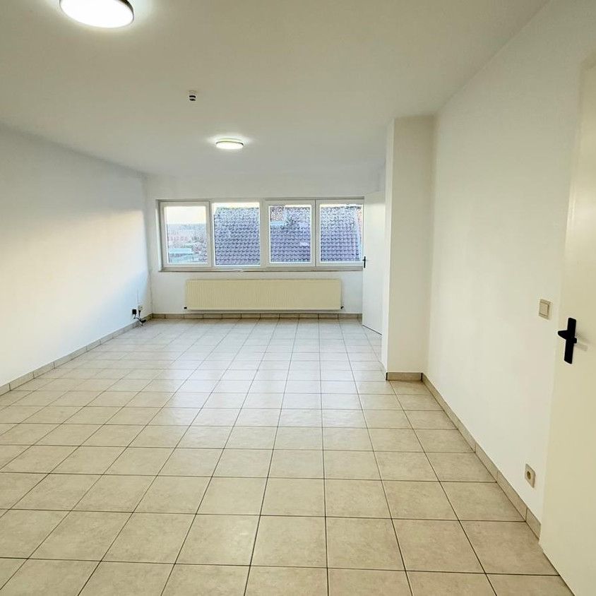 Verzorgd appartement met 2 slaapkamers in Lanaken - Photo 1