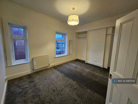 2 bedroom terraced house to rent - Photo 2