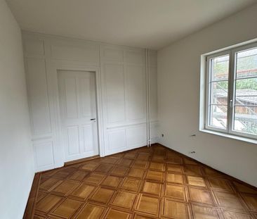 Einzigartiges Wohnen im 150-jährigen Herrschaftshaus - Photo 4