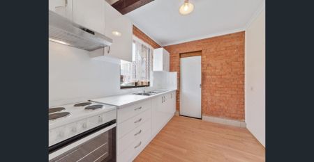 AVAILABLE LATE DECEMBER !! - Photo 3