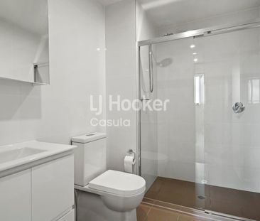 Modern Apartment - Photo 2
