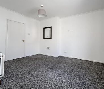 32 Ainsworth Drive, Belfast, BT13 3EJ - Photo 2