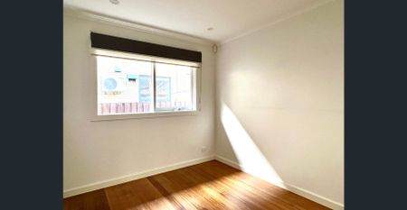 TWO BEDROOM, TWO BATHROOM RENOVATED UNIT IS SURE TO IMPRESS! | HODGES CAULFIELD - Photo 4