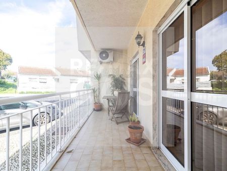 3 room luxury Flat for rent in Oeiras, Portugal - Photo 5