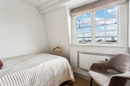 1 bedroom flat in Bayswater - Photo 4