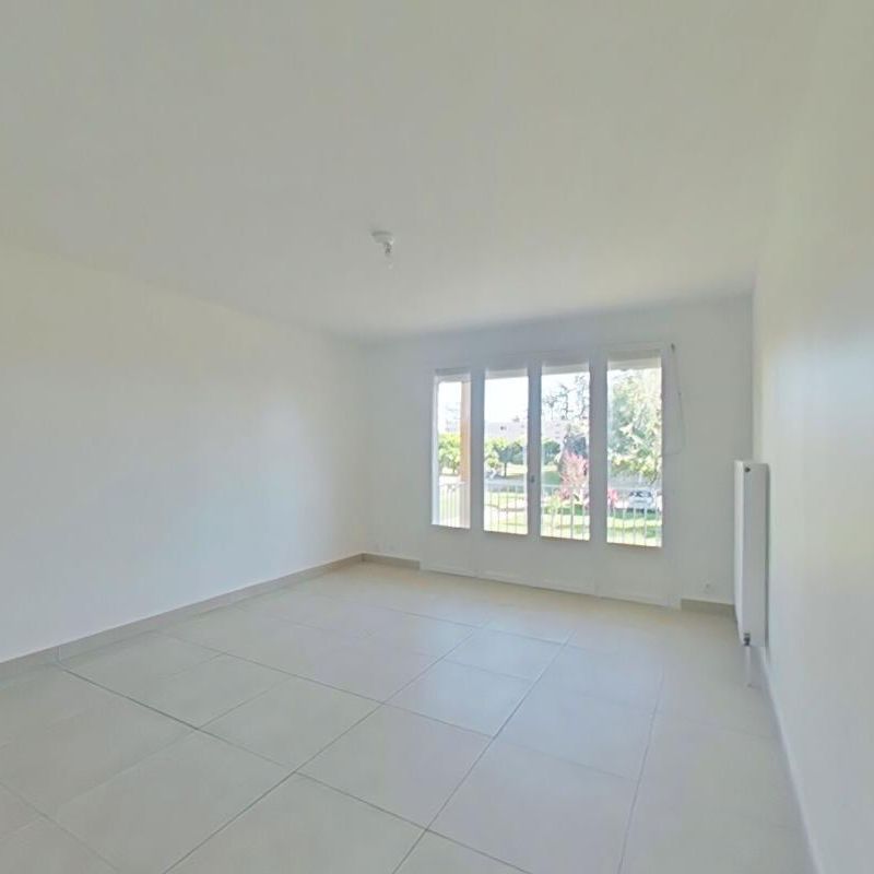 Location Appartement 3 pièces 66m² ROMANS SUR ISERE 26100 - Photo 1