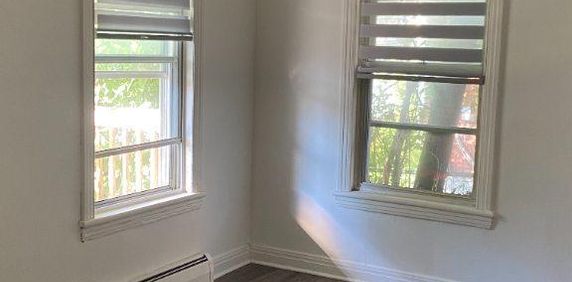 🏠 4½ fraîchement rénové à louer — 530, rue Papineau à Sherbrooke - Photo 2