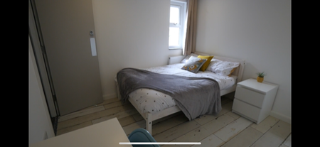 9 bedroom terraced house to rent - Photo 3