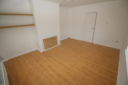 2 Bedroom Flat - First Floor - Photo 3