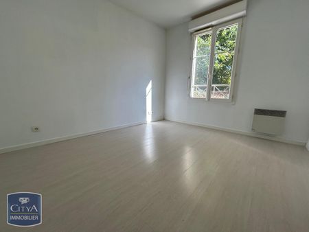 Location Appartement 4 pièces 82m² RAMBOUILLET 78120 - Photo 2