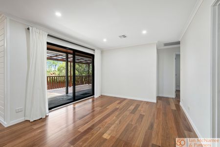 7 Hayley Crescent, Queanbeyan NSW 2620 - House For Rent | Domain - Photo 4